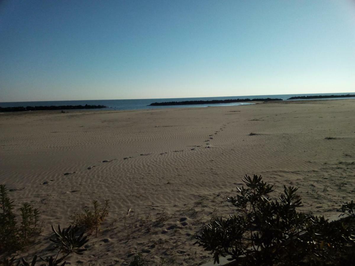 Attico Mansardato con vista mare Montesilvano Marina Esterno foto